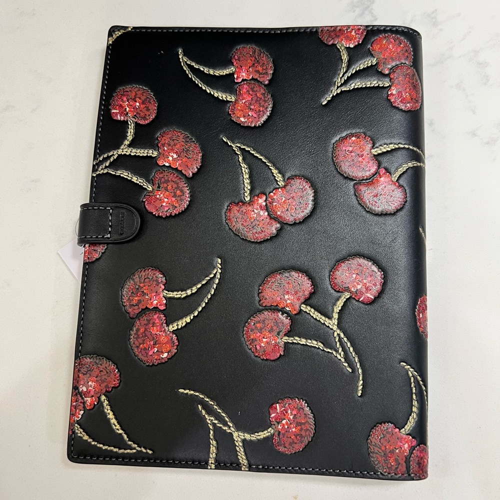 COACH NEW CHERRY NOTEBOOK ๐ - Picture 3 of 11